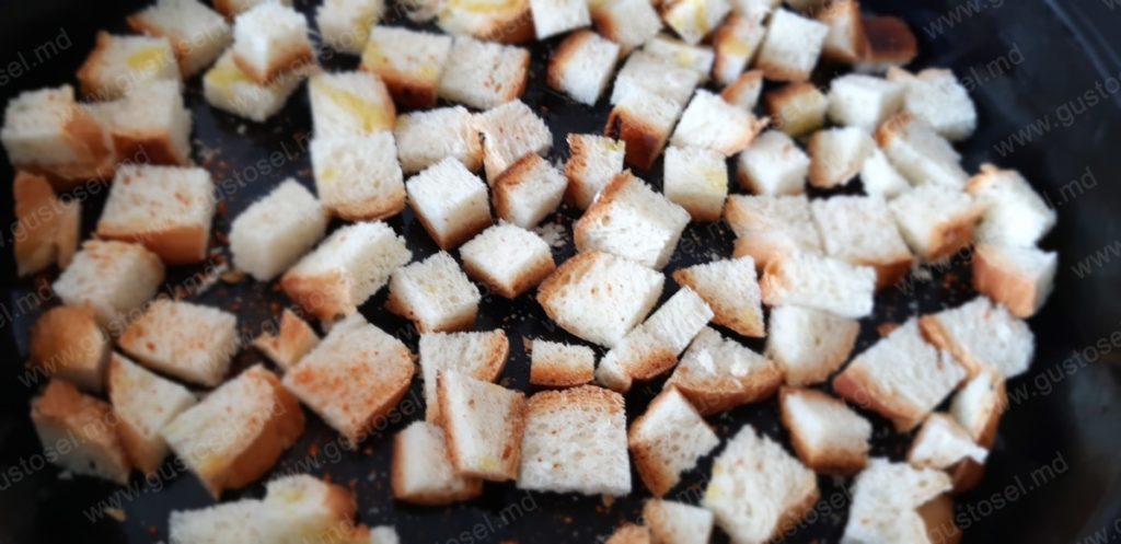 Salata Caesar (Cezar)