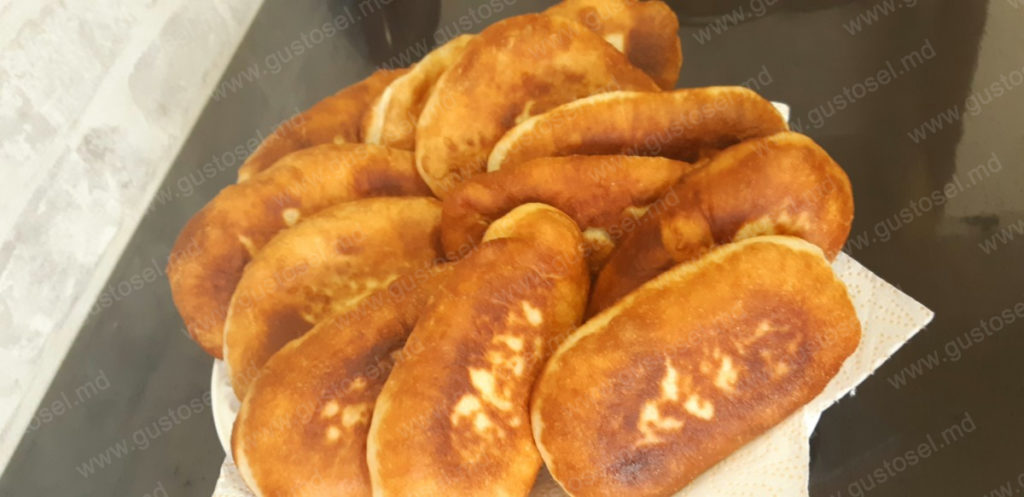 Pateuri din apa de la cartofi fierti