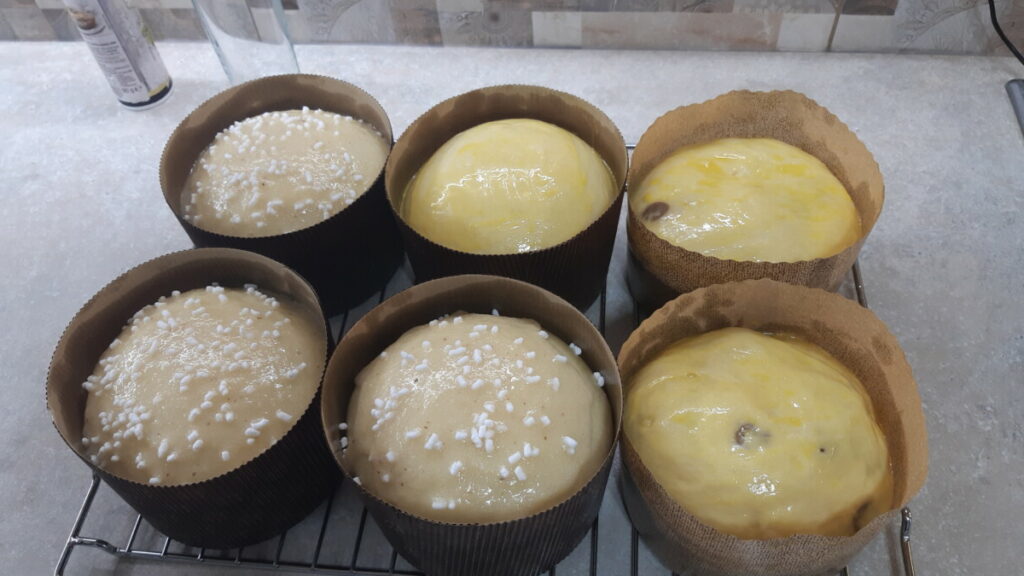 Cozonac pufos cu glazura