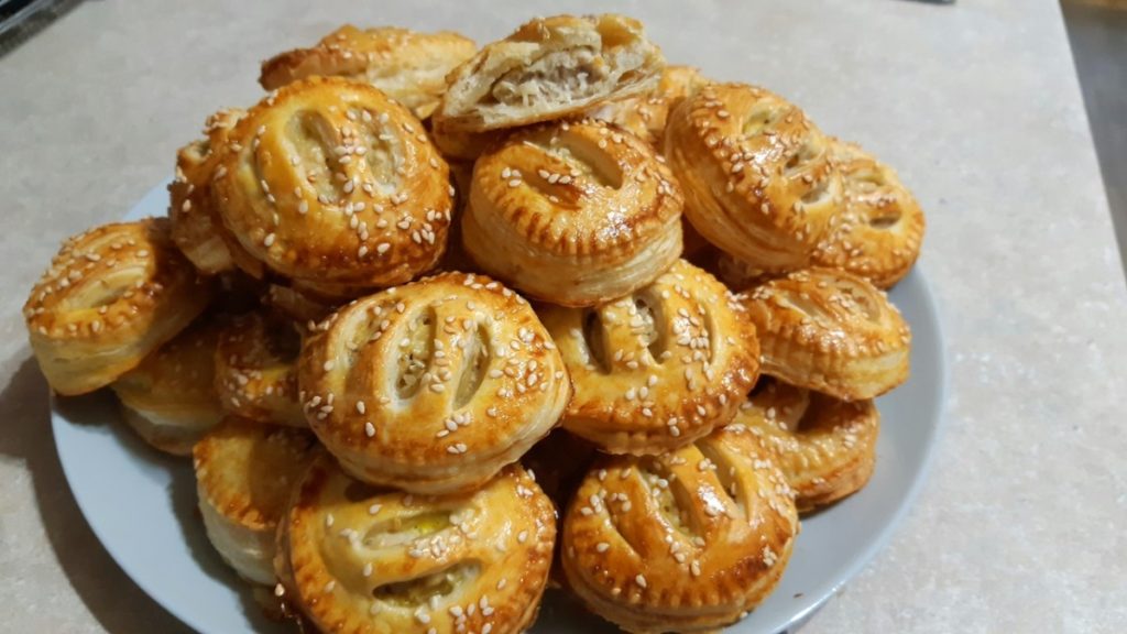 Fornetti Mini cu carne de pui si ciuperci